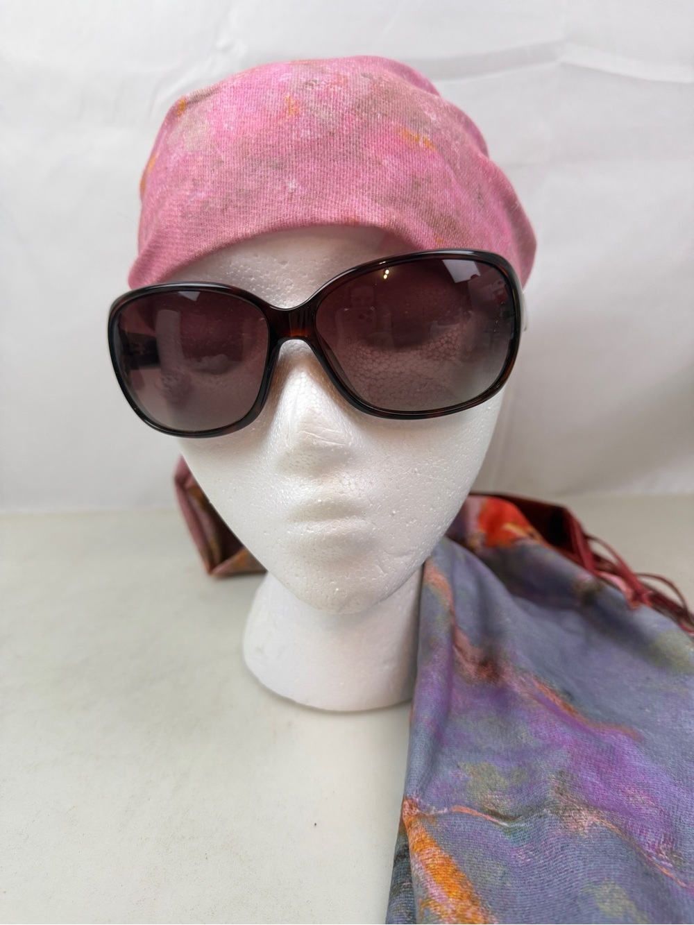 Vera Bradley Ginnie Polarized Sunglasses + Case
